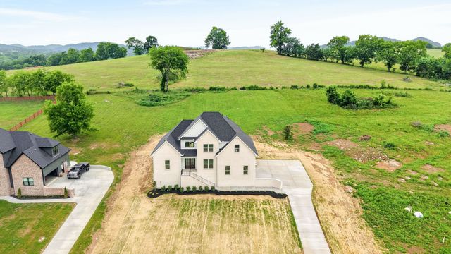 295 Bridle Path Lane, Hartsville, TN 37074