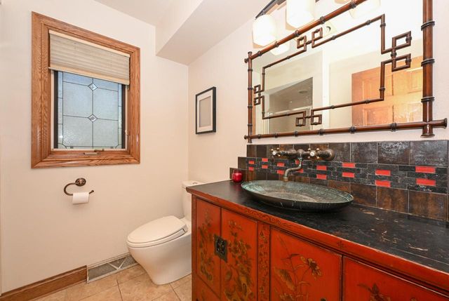 15800 Brook LANE, Brookfield, WI 53005