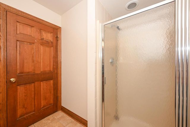 15800 Brook LANE, Brookfield, WI 53005