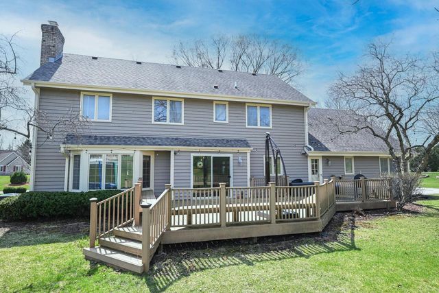15800 Brook LANE, Brookfield, WI 53005