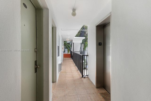 318 MAJORCA AVE 203, Coral Gables, FL 33134