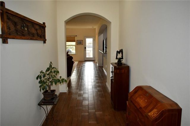 201 Leather Oak LOOP, San Marcos, TX 78666