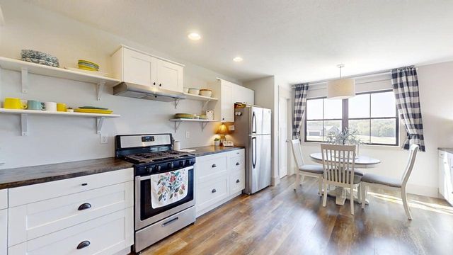 7845 Fitzgerald Road, Clinton, IL 61727