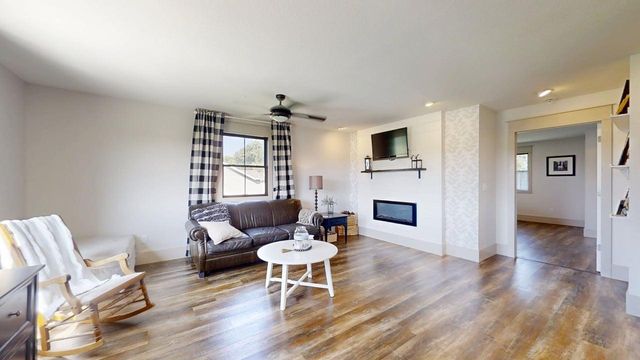 7845 Fitzgerald Road, Clinton, IL 61727