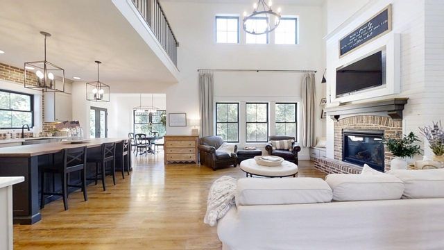 7845 Fitzgerald Road, Clinton, IL 61727