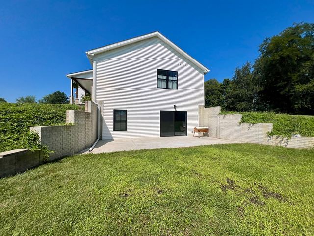 7845 Fitzgerald Road, Clinton, IL 61727