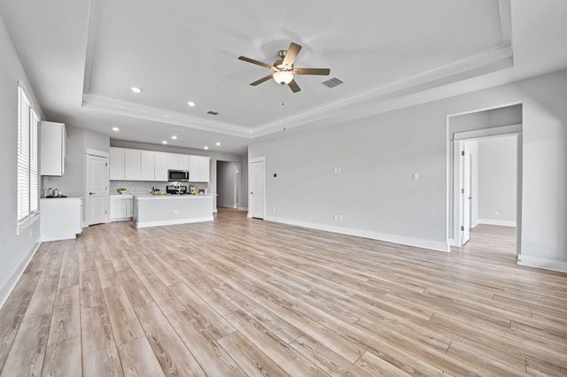 284 Grace Lilly DR, Buda, TX 78610