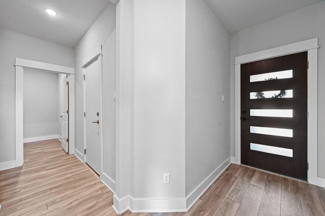 284 Grace Lilly DR, Buda, TX 78610