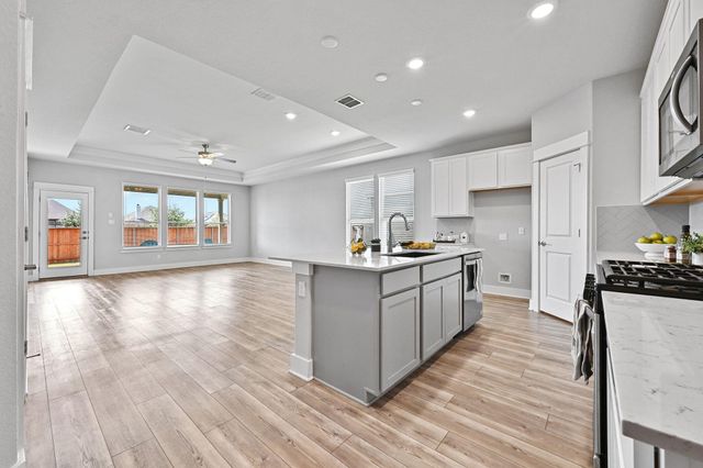 284 Grace Lilly DR, Buda, TX 78610