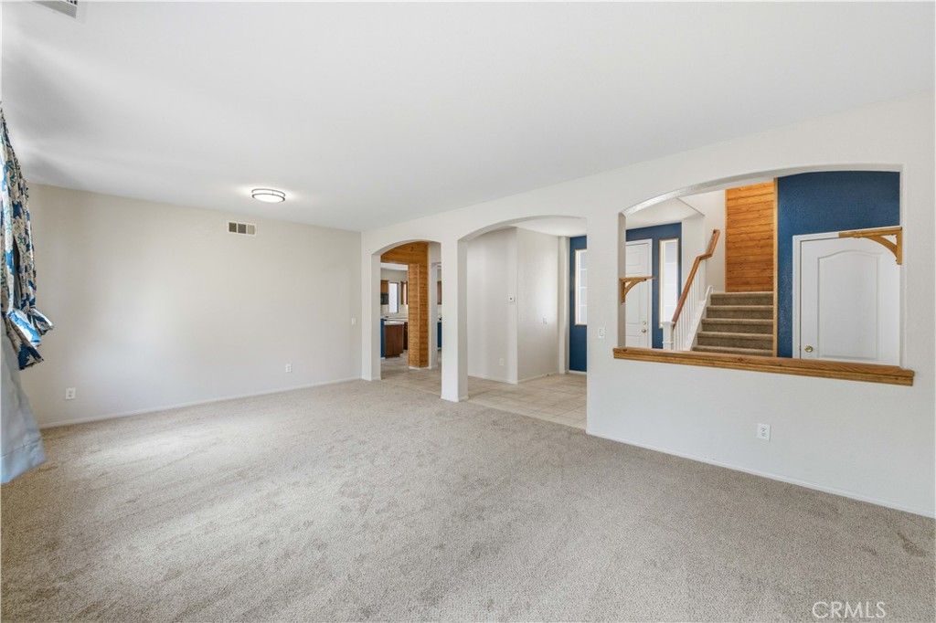 Image 6 of property listing at 43919 Danya Lane, Lancaster, CA 93536