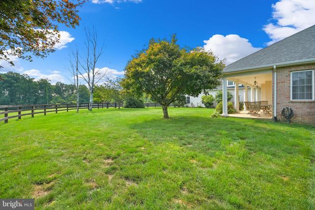 11717 PLEASANT WALK RD, Myersville, MD 21773