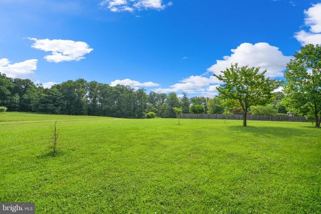 11717 PLEASANT WALK RD, Myersville, MD 21773