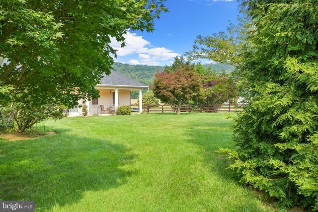 11717 PLEASANT WALK RD, Myersville, MD 21773