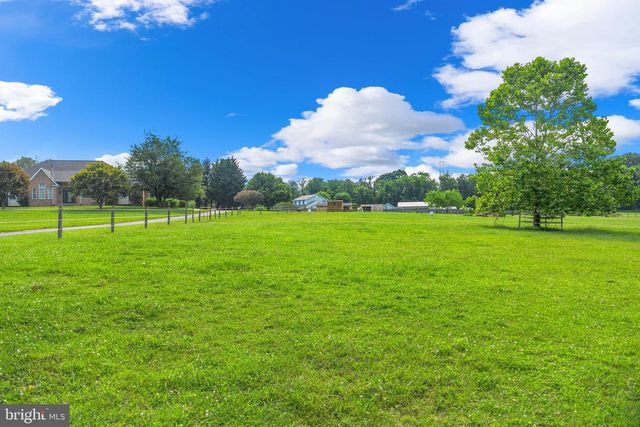11717 PLEASANT WALK RD, Myersville, MD 21773