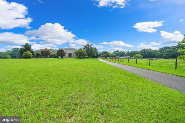 11717 PLEASANT WALK RD, Myersville, MD 21773