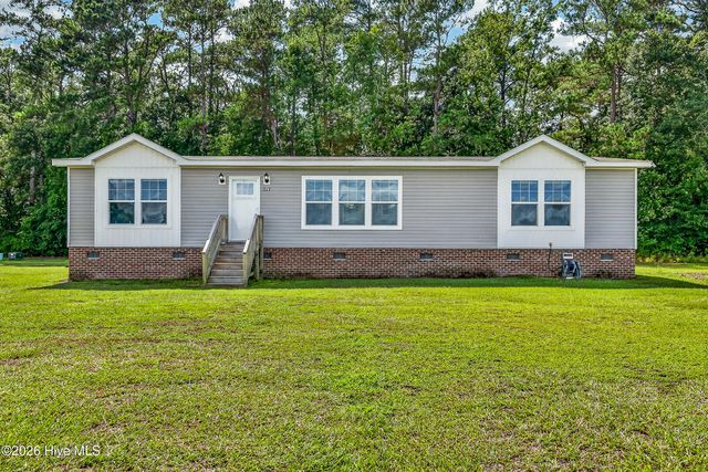 221 Myrtle Sholar Road, Wallace, NC 28466