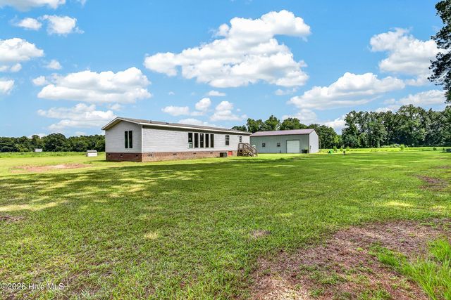 221 Myrtle Sholar Road, Wallace, NC 28466