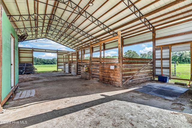 221 Myrtle Sholar Road, Wallace, NC 28466