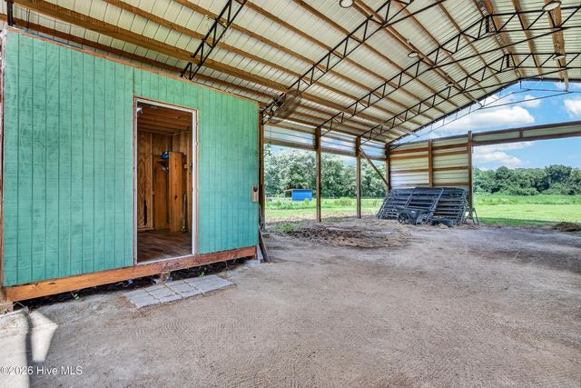 221 Myrtle Sholar Road, Wallace, NC 28466