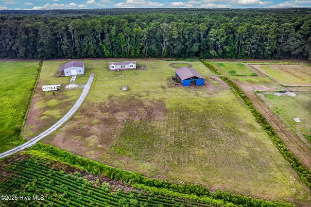 221 Myrtle Sholar Road, Wallace, NC 28466