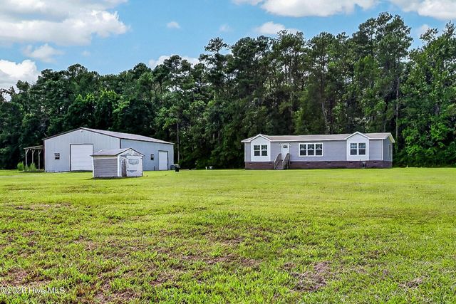 221 Myrtle Sholar Road, Wallace, NC 28466