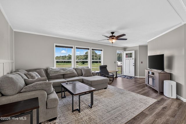221 Myrtle Sholar Road, Wallace, NC 28466