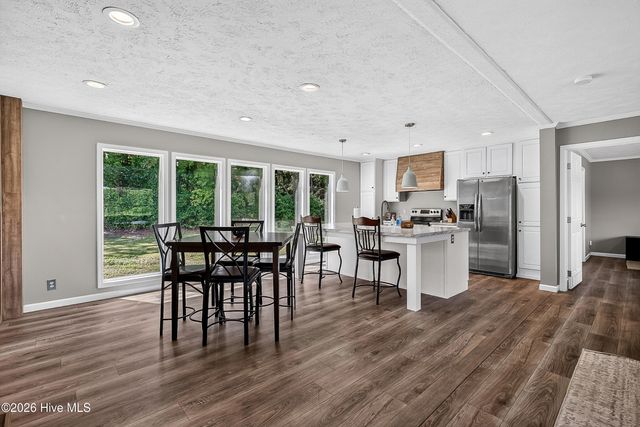 221 Myrtle Sholar Road, Wallace, NC 28466