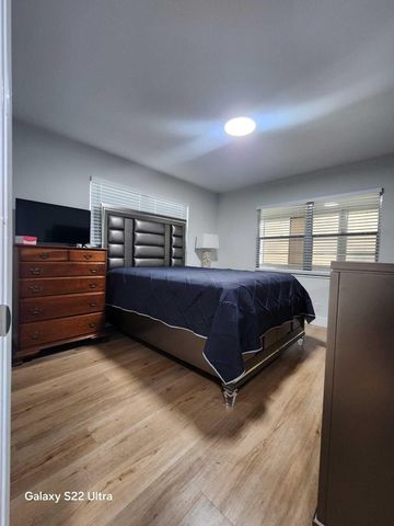 124 Oakridge 124, Deerfield Beach, FL 33442