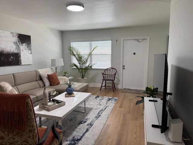 124 Oakridge 124, Deerfield Beach, FL 33442