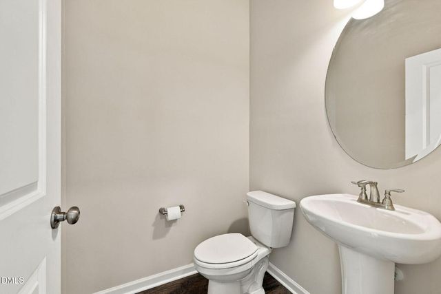 202 Queenstown Drive, Kenly, NC 27542