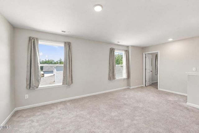 202 Queenstown Drive, Kenly, NC 27542