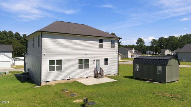 202 Queenstown Drive, Kenly, NC 27542