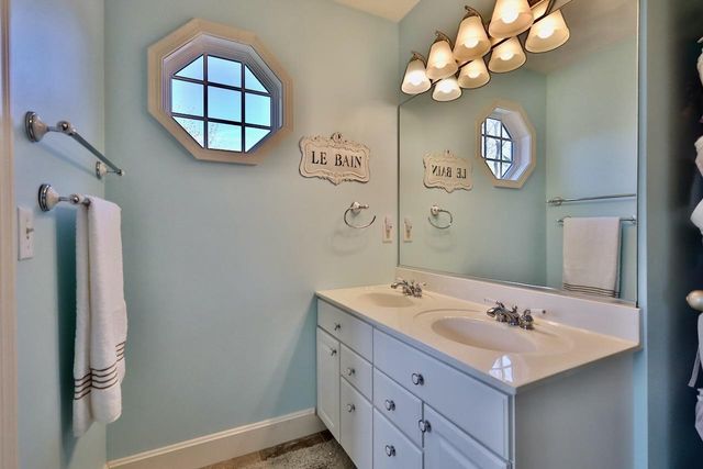 962 Kimberton Court, Sun Prairie, WI 53590