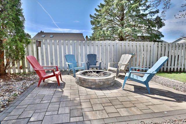 962 Kimberton Court, Sun Prairie, WI 53590