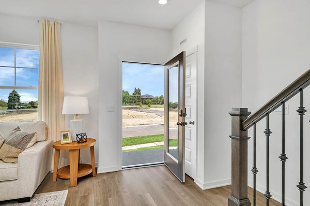 2266 Barbera Drive, Oswego, IL 60543