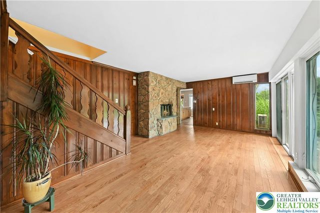 614 Glenwood Street, Emmaus Boro, PA 18049