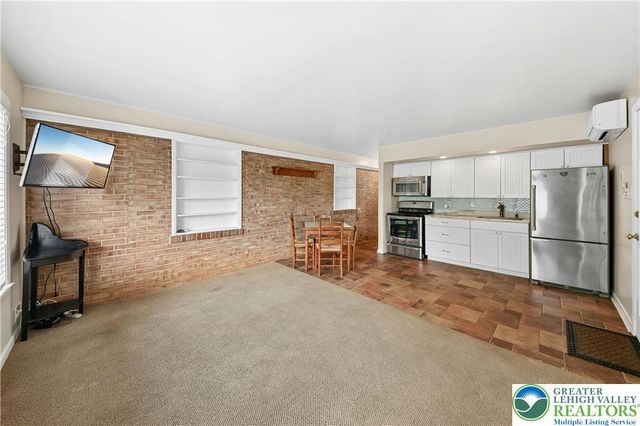 614 Glenwood Street, Emmaus Boro, PA 18049
