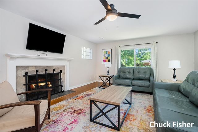 817 Wendover Boulevard, Norton Shores, MI 49441