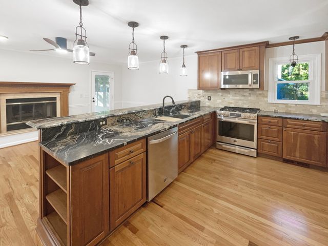 13 Glenkirk Drive, Charleston, SC 29414