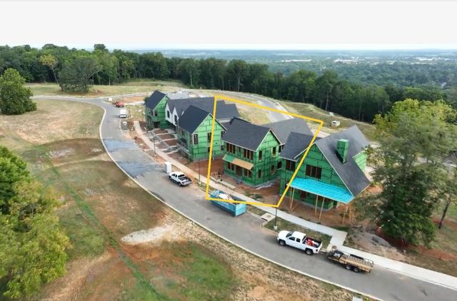 2318 W Markham, Fayetteville, AR 72701