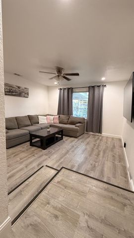 4842 E San Gabriel Avenue, Fresno, CA 93726