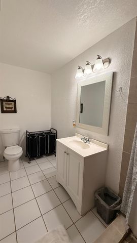 4842 E San Gabriel Avenue, Fresno, CA 93726
