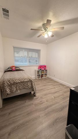 4842 E San Gabriel Avenue, Fresno, CA 93726
