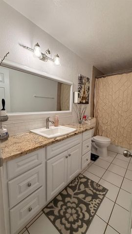 4842 E San Gabriel Avenue, Fresno, CA 93726