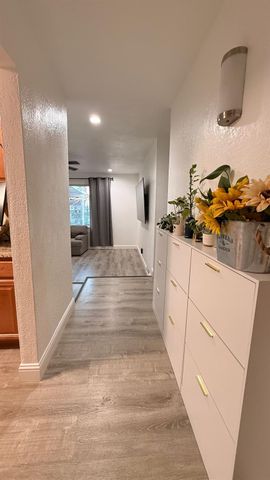 4842 E San Gabriel Avenue, Fresno, CA 93726