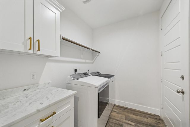 203 Hampton Glen Road, Montgomery, TX 77356