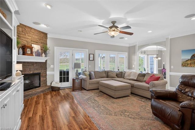 363 Kiger Road, Pinnacle, NC 27043