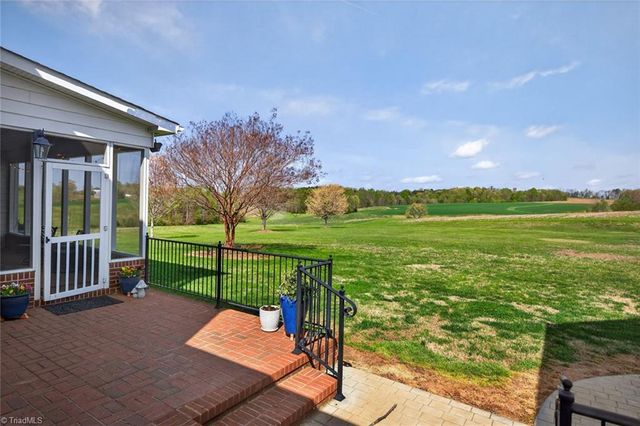 363 Kiger Road, Pinnacle, NC 27043