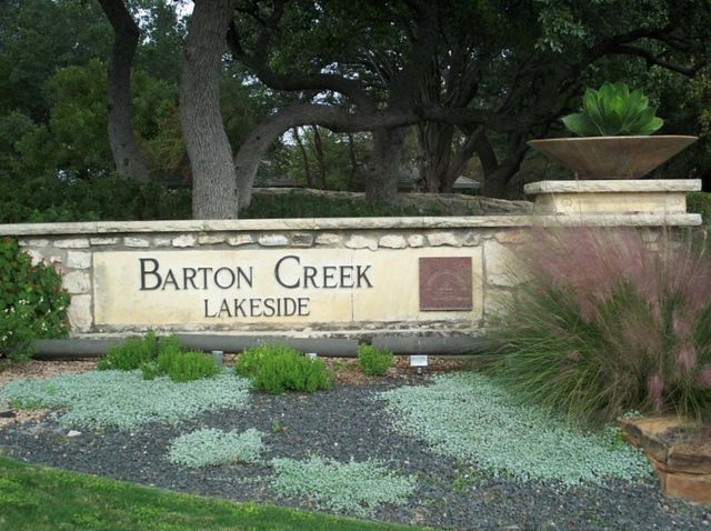 1901 Ballinger DR, Spicewood, TX 78669