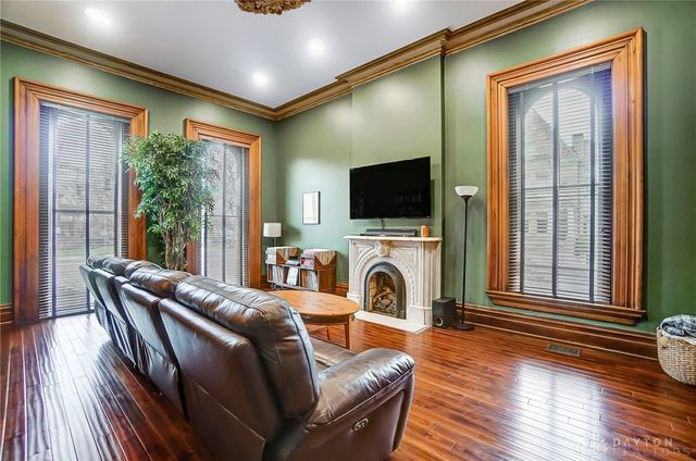 208 W Monument Avenue, Dayton, OH 45402